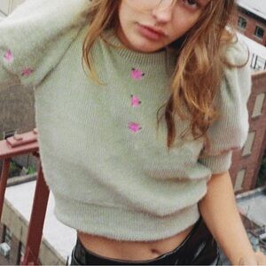 Zara puff sleeve pastel green floral sweater Size small